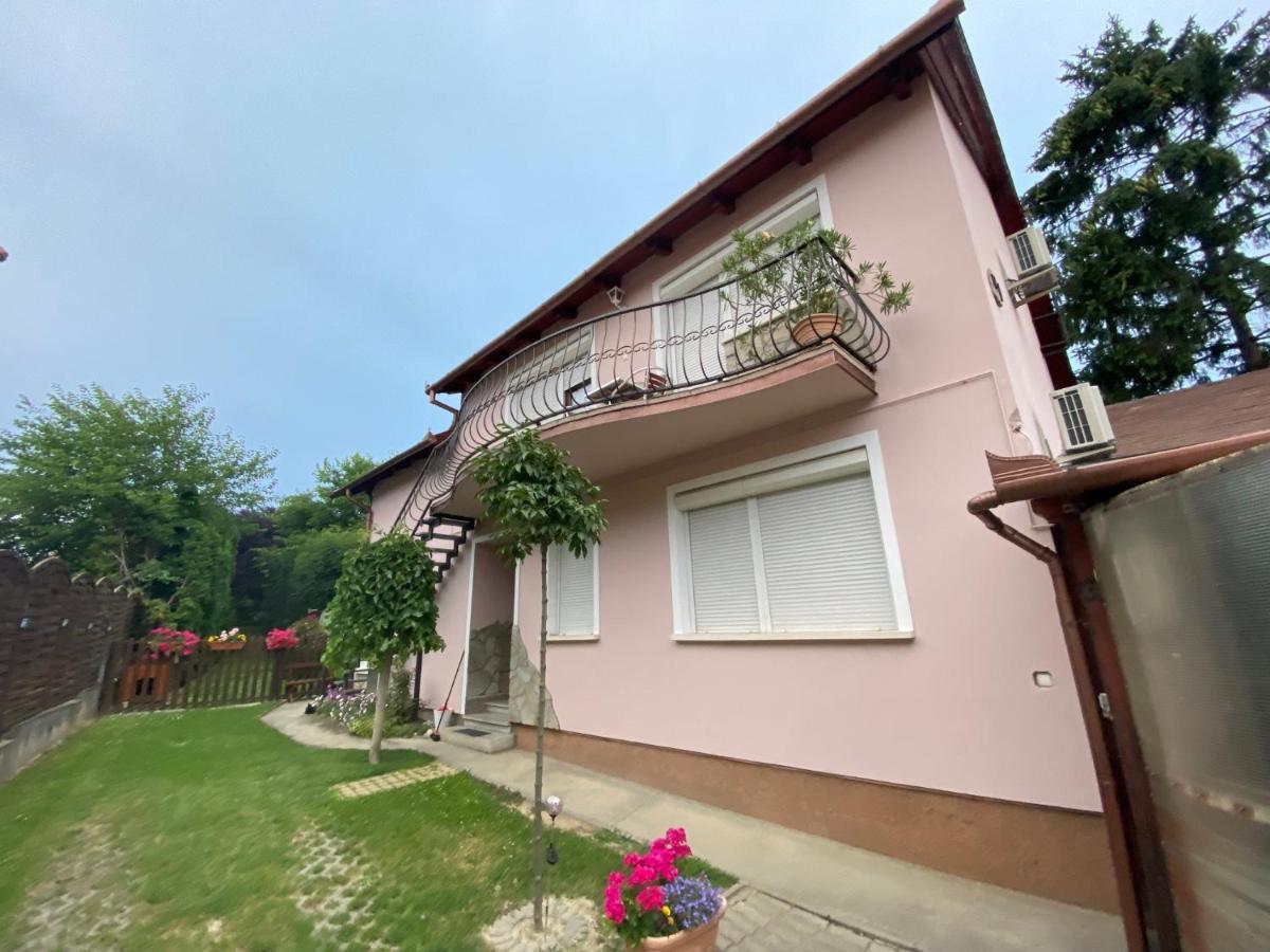 Do-Ti Apartmanhaz Балатонлеле Екстериор снимка