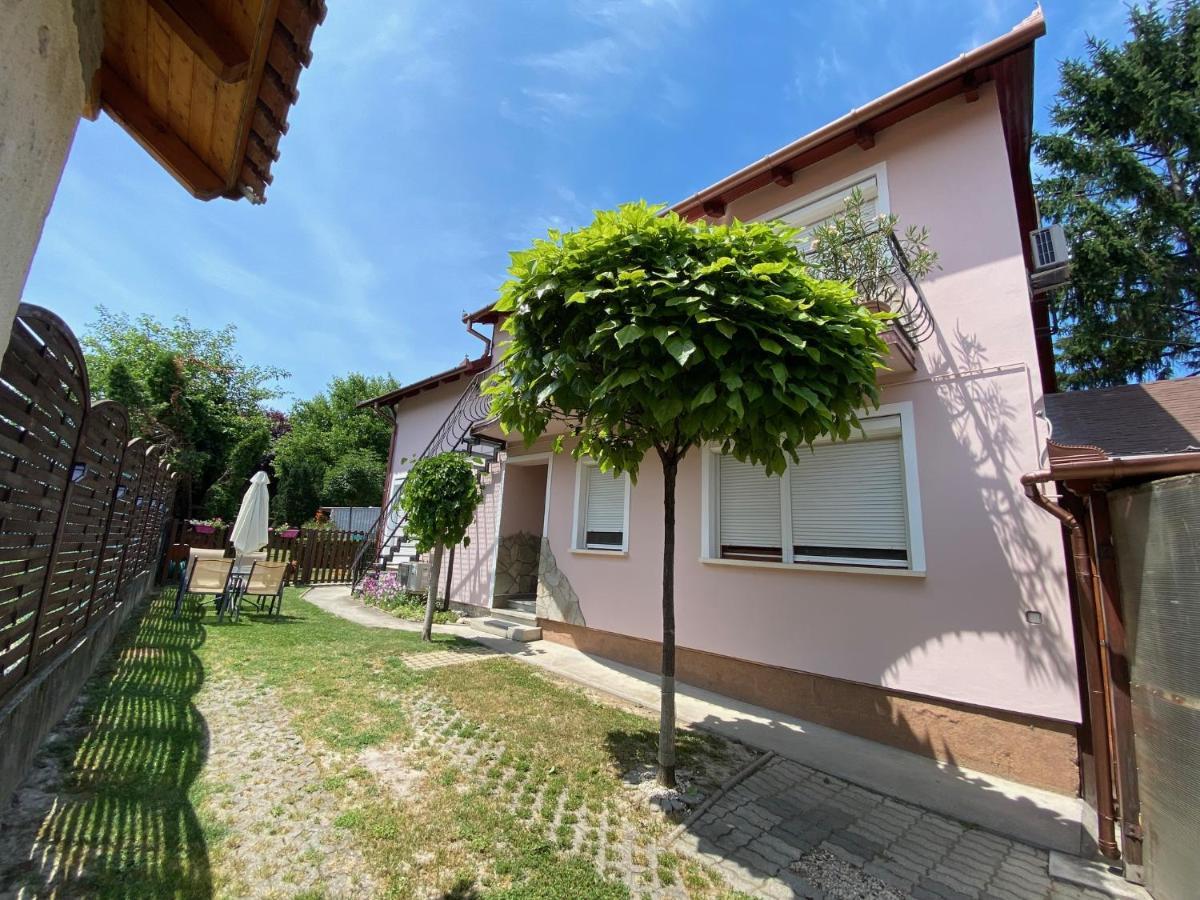 Do-Ti Apartmanhaz Балатонлеле Екстериор снимка