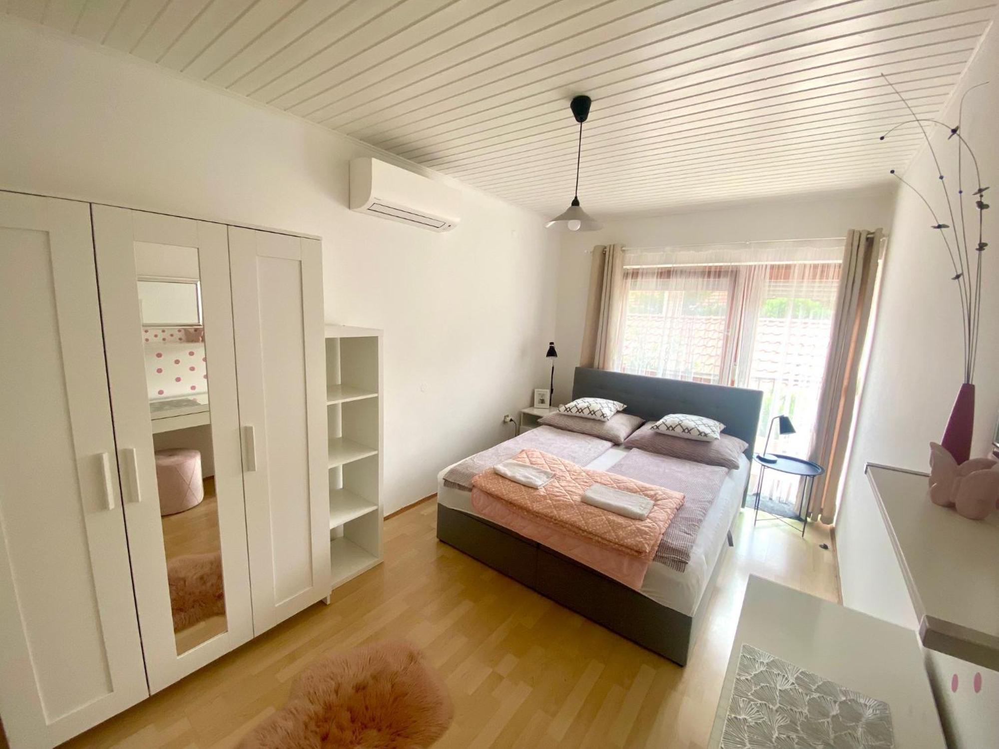 Do-Ti Apartmanhaz Балатонлеле Екстериор снимка
